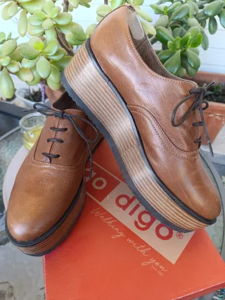 Zapatos de piel con plataforma