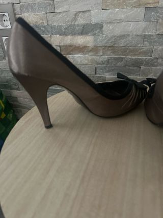 Zapatos de tacón fiesta marrones talla 39