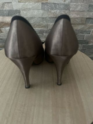 Zapatos de tacón fiesta marrones talla 39