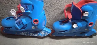 Coppia pattini a rotelle blu