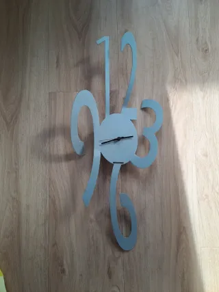 Orologio da parete moderno