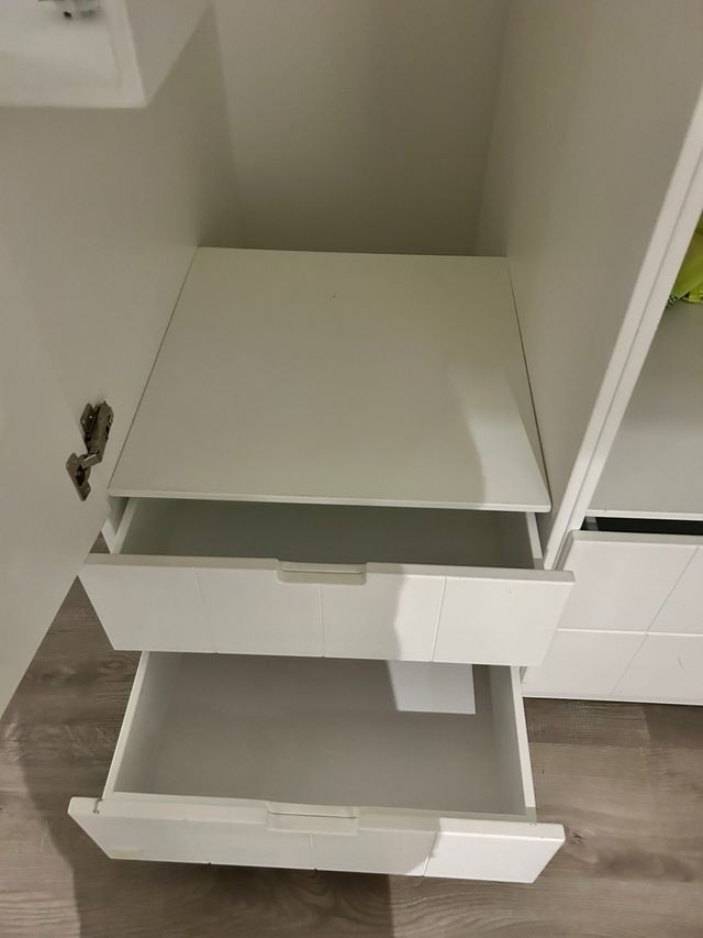 Litera infantil con armario