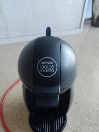 Cafetera Dolce Gusto Krups Negra