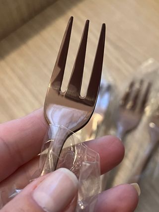 Tenedores de postre oro rosa metal 4 unidades