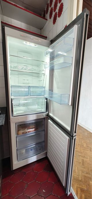 Nevera Bosch KGN36VIEA Combi Inox