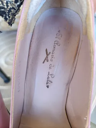 Zapatos tacón rosa y negro con encaje