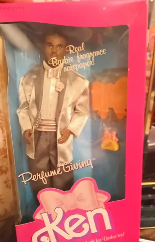 Ken Barbie Profumo Afro Collezione