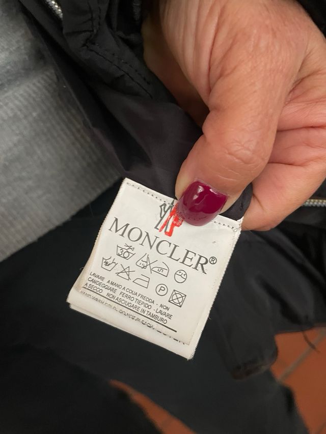 Piumino lungo nero con cintura , con cappuccio