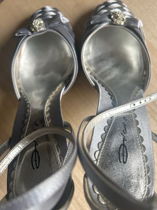 Zapatos plateados  raso  fiesta talla 39