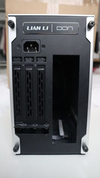Lian Li Dan A4-H2O X4 Caja SFX PC Gama Alta