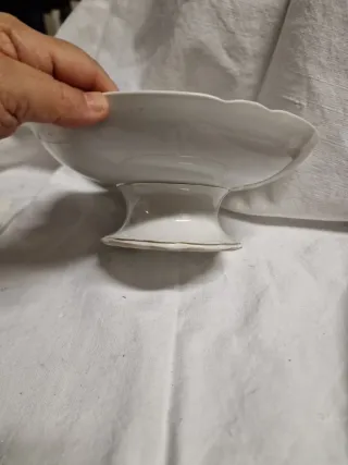 Alzatina porcellana bianca oro Richard Ginori