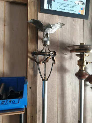 Estandarte SPQR con águila