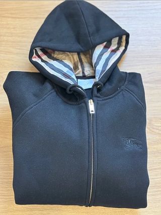 Sudadera Burberry Negra con Capucha