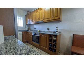 Casa adosada en venta en Montornès del Vallès