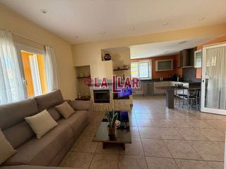 Chalet en venta en Montornès del Vallès