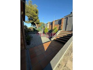 Chalet en venta en Montornès del Vallès