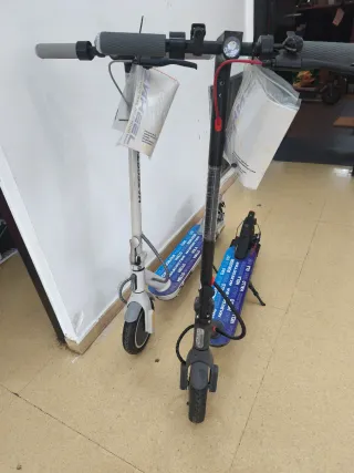 Due monopattini elettrici Mascooter