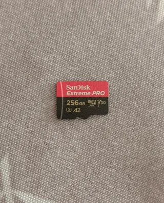 Nintendo Switch OLED Mario + Accesorios