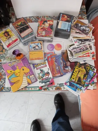 Lote Cartas y Cromos Coleccionables