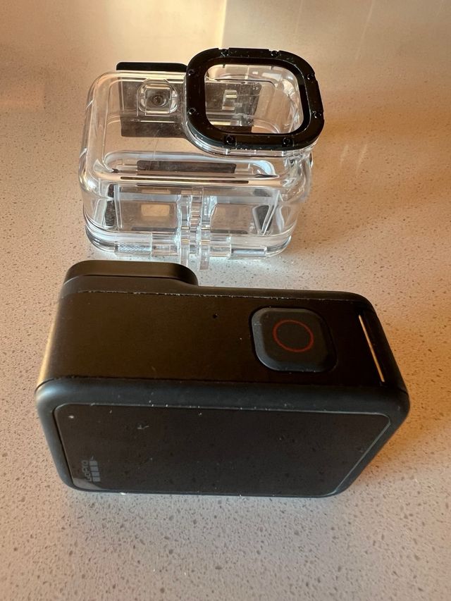 GoPro Hero 11 Black + Carcasa Sumergible