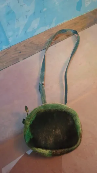 Borsettina vintage pelliccia nera e verde