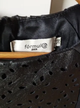 Vestido negro  detalles en polipiel