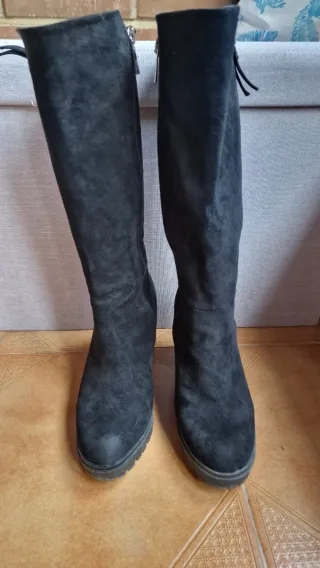 Botas negras de tacón