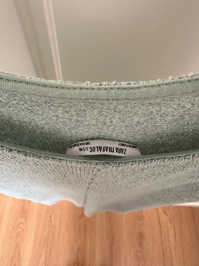 Vestido largo verde de punto ZARA