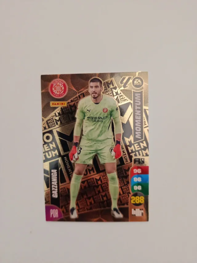 Cromo Adrenalyn Momentum Gazzaniga