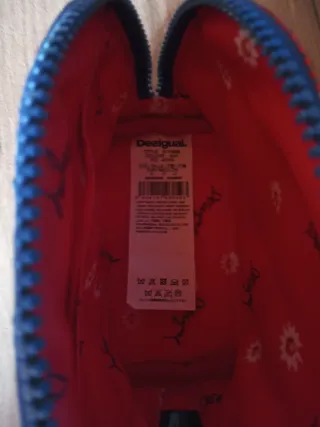 Conjunto 3 neceseres Desigual