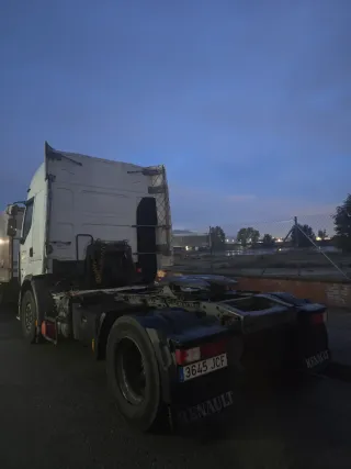 Renault Trucks PREMIUM 2010