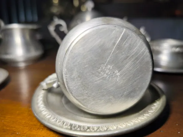 Set da tè in peltro fine di alta qualità