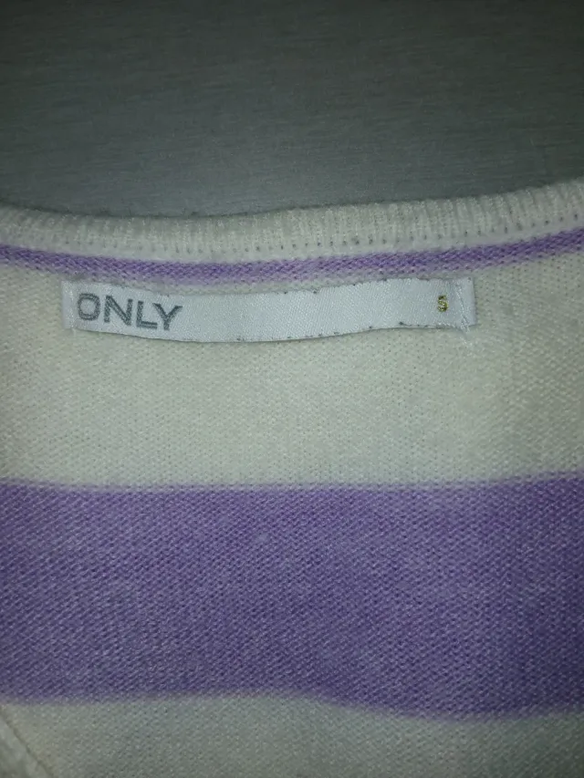 Jersey ONLY rayas lila y blanco Talla S