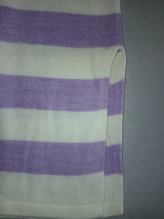 Jersey ONLY rayas lila y blanco Talla S