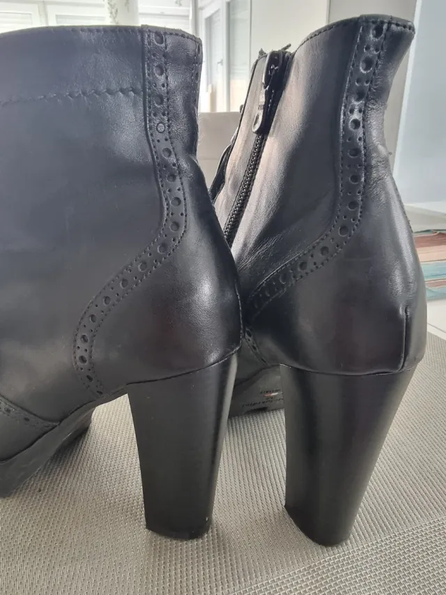 Botines Italiano negros tacón alto