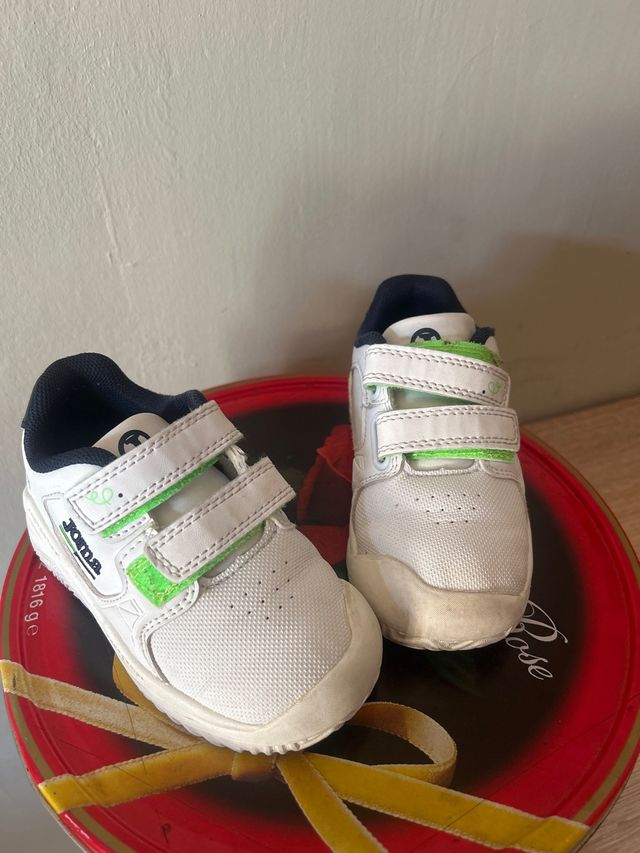 Zapatillas Joma niño blancas velcro