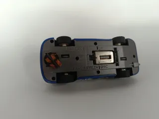 Pareja coches Scalextric Subaru y Mitsubishi