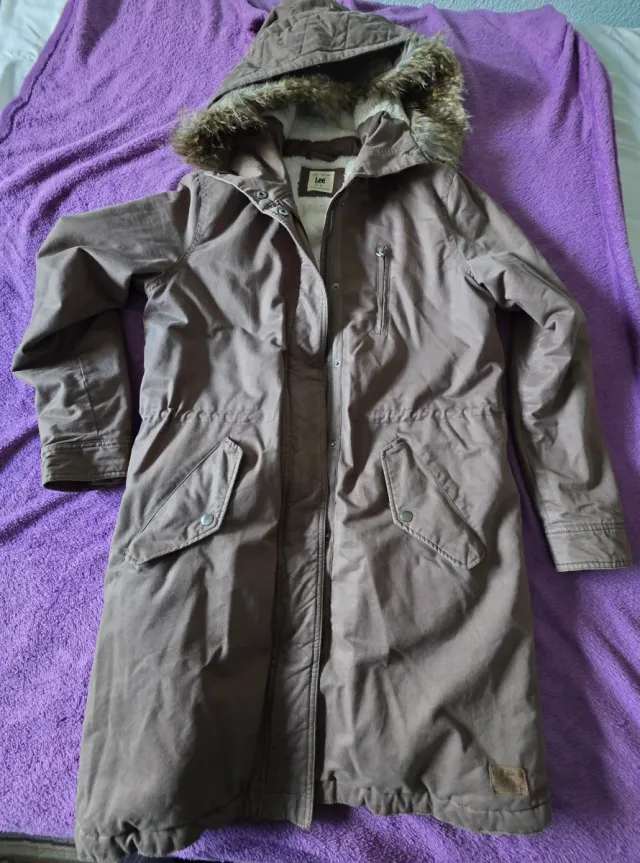 Parka Lee forrada borrego marrón