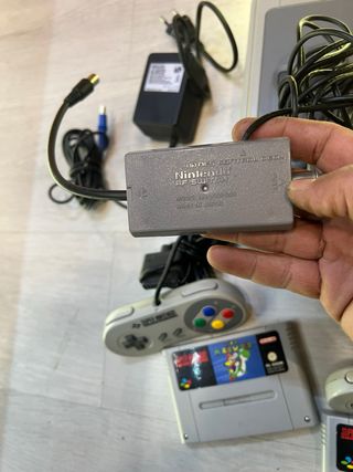 Consola Super Nintendo + 2 mandos y juegos