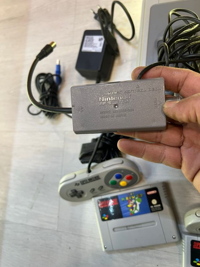 Consola Super Nintendo + 2 mandos y juegos