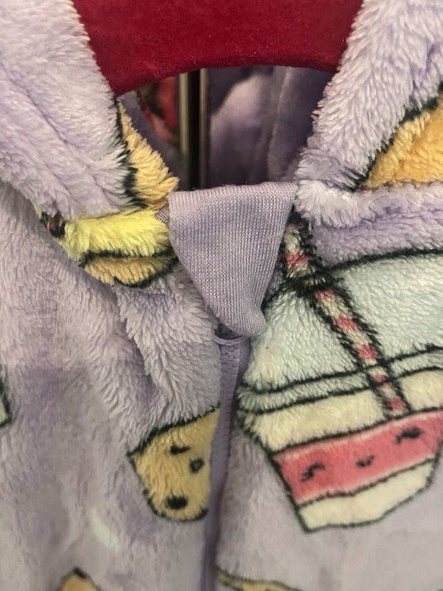 Pigiama bambina viola con stampe dolci
