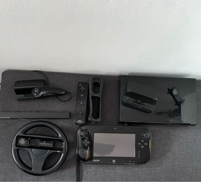 Nintendo Wii U con todos los complementos REBAJADA