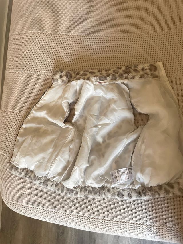 Chaleco de niña animal print con cremallera