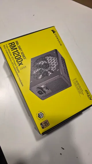 Corsair RM1200x SHIFT Fuente de Alimentación ATX