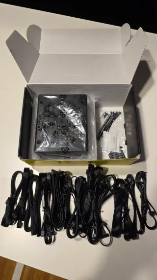 Corsair RM1200x SHIFT Fuente de Alimentación ATX