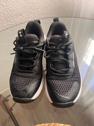 Zapatillas deportivas Under Armour negras