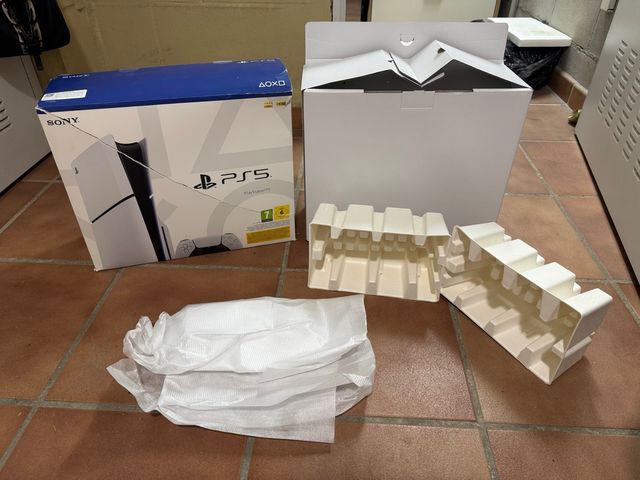Caja Original PlayStation 5 (PS5)