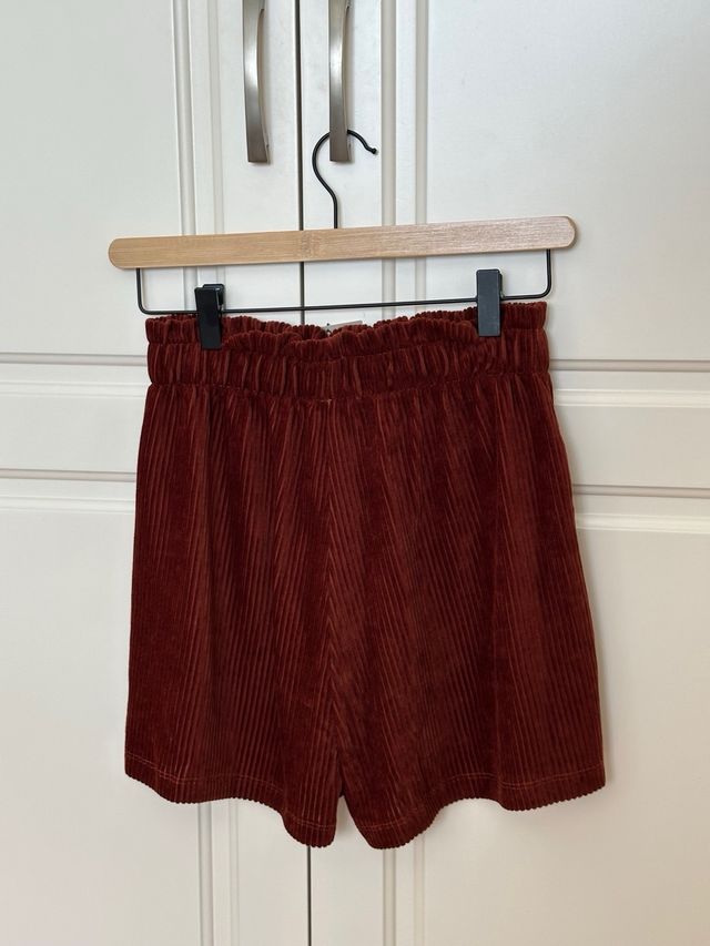 Pantalón corto pana marrón talla M