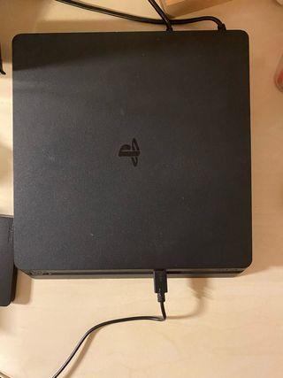 PlayStation 4 PS4 Nera