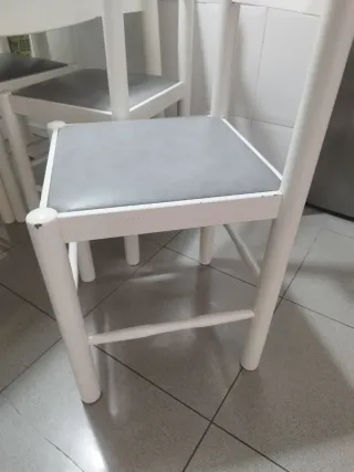 Mesa extensible madera y 4 sillas